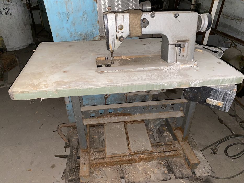 Машинка швейная производственная