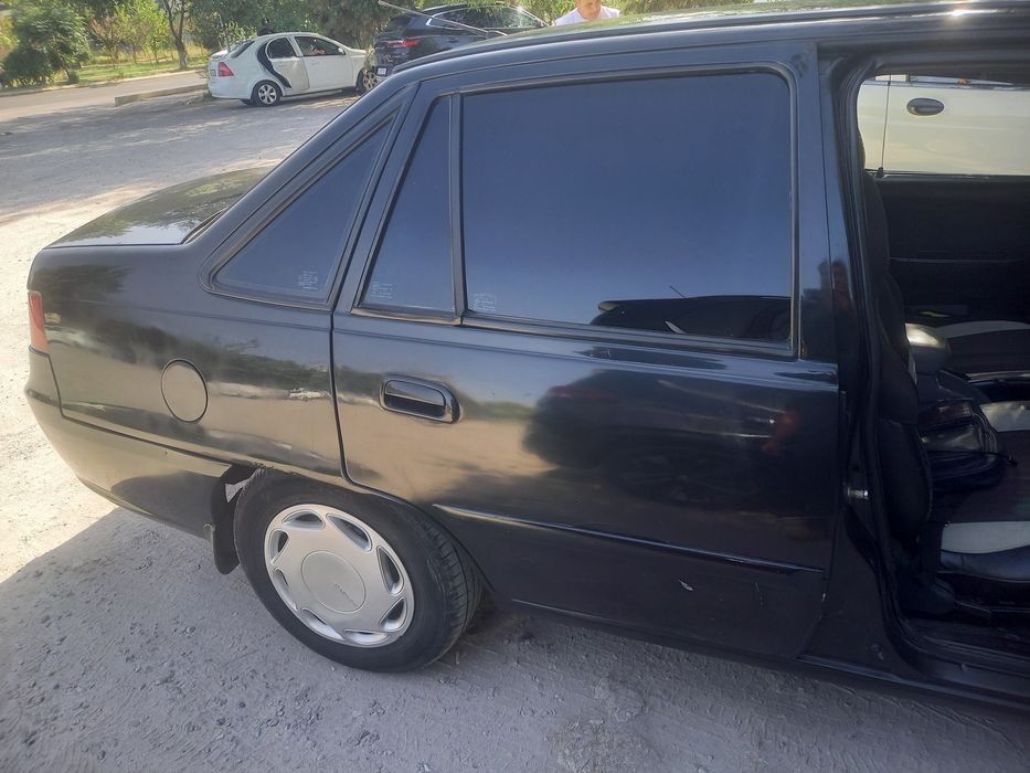 Nexia 2 rangi qora