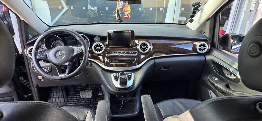 De vanzare Mercedes V220D
