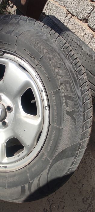 Шины с дисками, диск от Субару