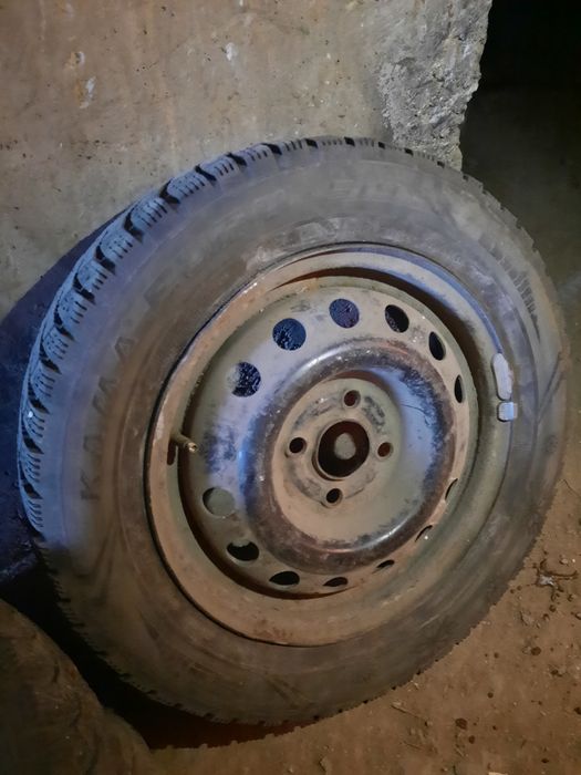 Резина зимняя 14