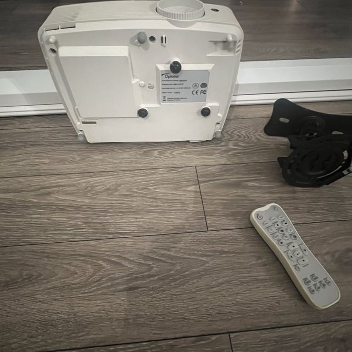 Videoproiector 4K kit complet