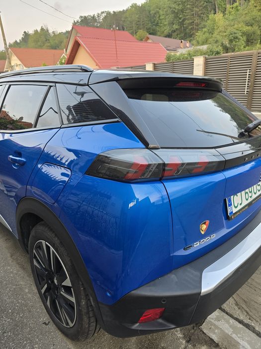 Peugeot e 2008 GT premium