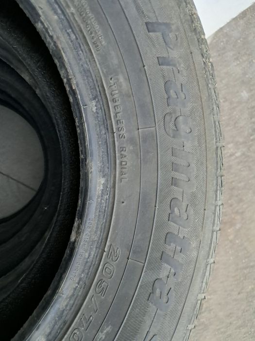 Продам шины 205/70R15 Maxxis