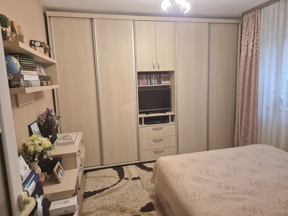 Vand apartament 2 camere, suprafață utila 52mp , Ploiești Vest