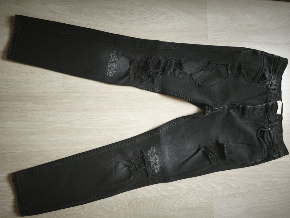 Маркови дънки втора употреба в перфектно състояние!