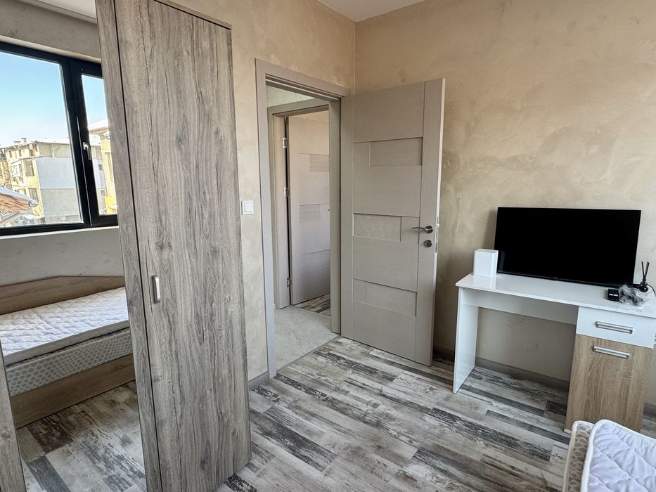 Продава се Тристаен апартамент в Търговище, Вароша - 77 кв.м за 806 €/кв.м - Снимка #6
