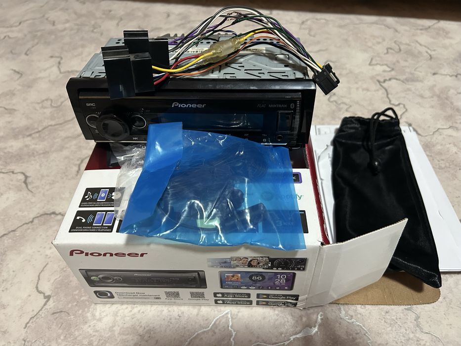 Магнитола pioneer 520bt