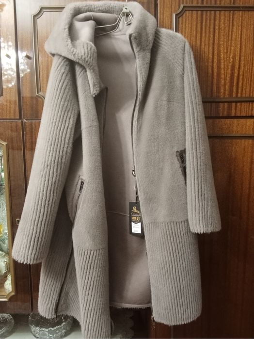 Продам женское пальто