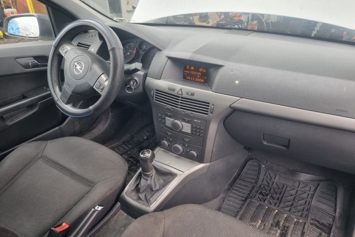 Electroventilator AC Opel Astra H (facelift)