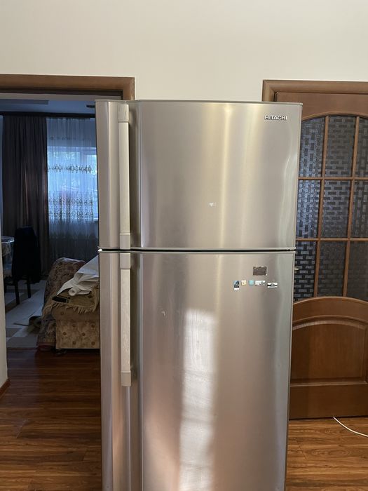 Продам холодильник HITACHI