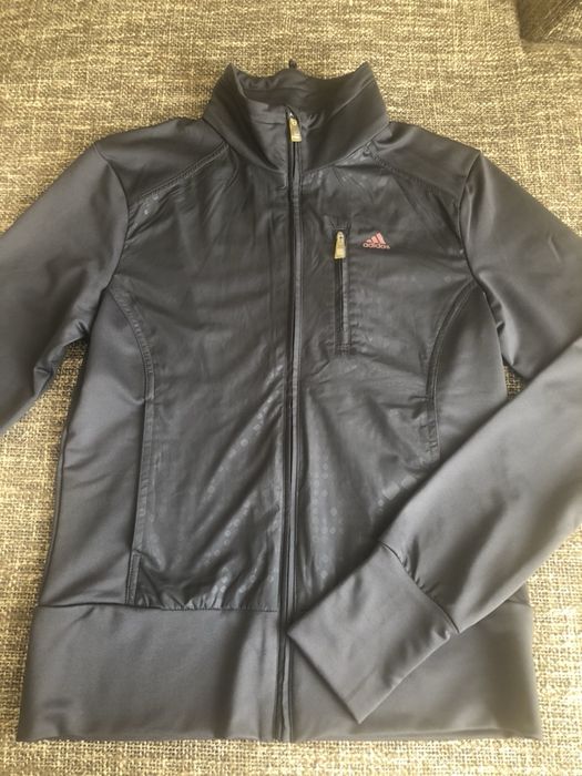 Продам спортивный костюм adidas