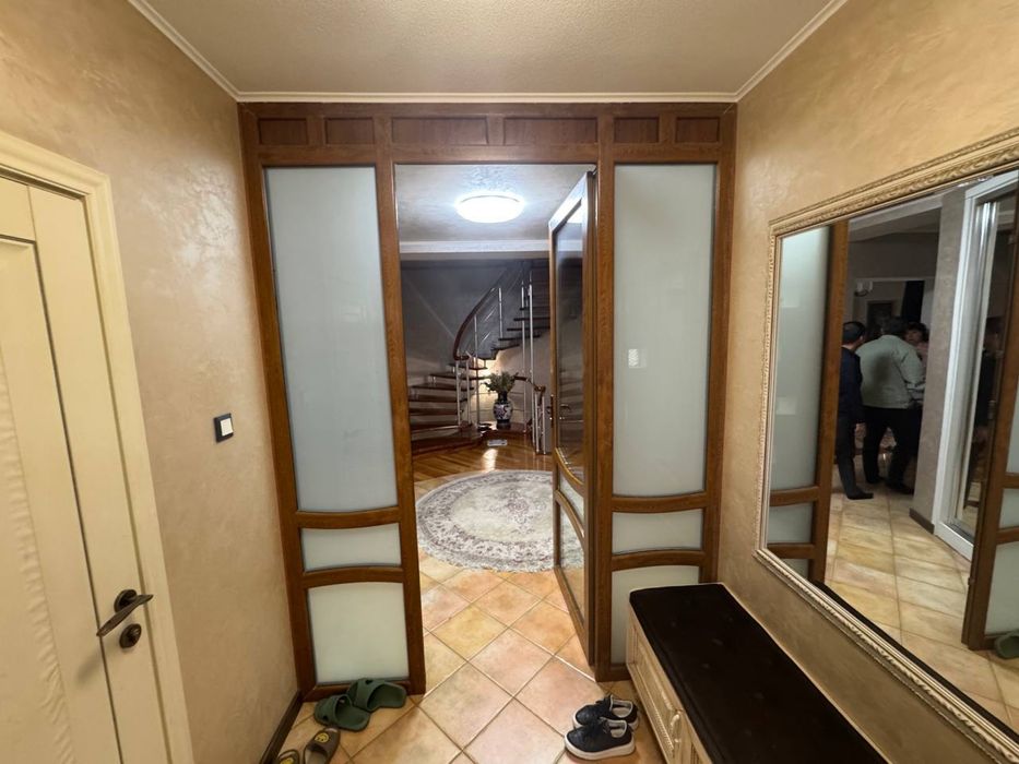 Срочно Сдается Яккасарайский р-н шикарный больщой дом