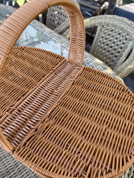 Корзина плетенная