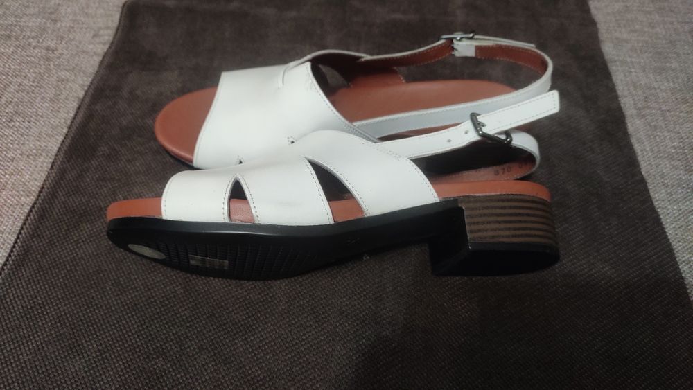 Босоножки из натуральной кожи. Размер 39. Турция.