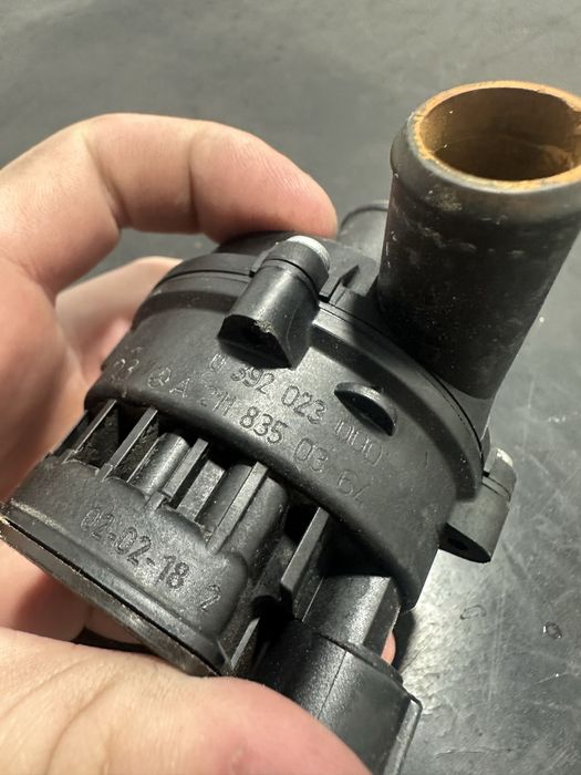 Pompa recirculare apa auxiliara Mercedes ML W164 ML320CDI