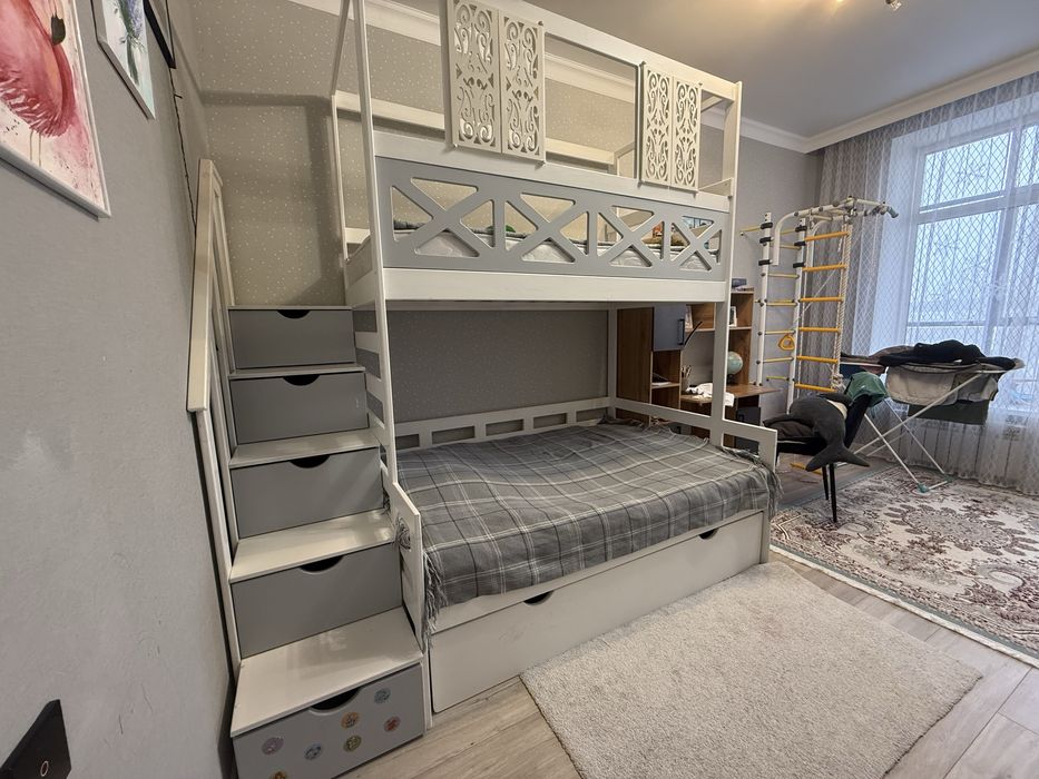 Двухярустная кровать