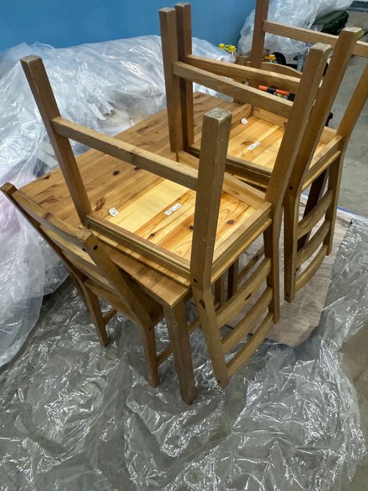 Стол со стульями IKEA