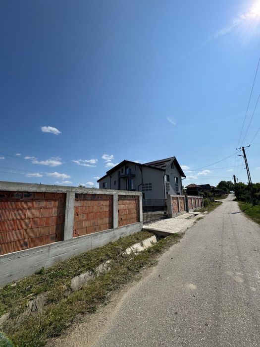 Casa P+1E+M de vanzare in Babeni, Strada Papoiesti, judetul Valcea