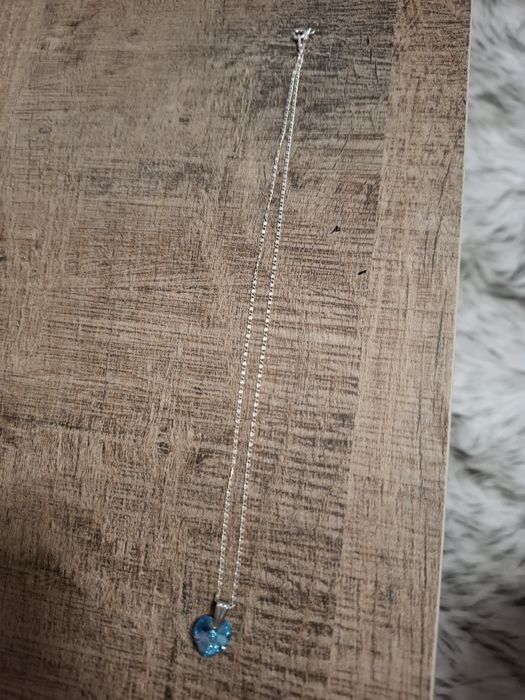 Сребърна верижка с колие