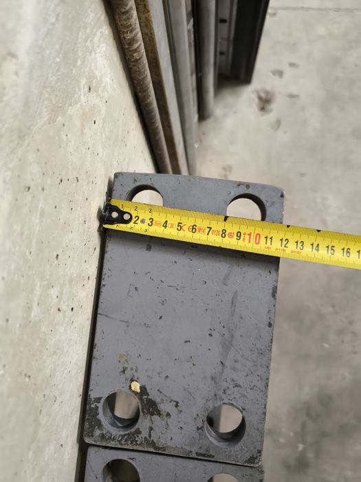 De vanzare suporti metalici /stalpisori metalici