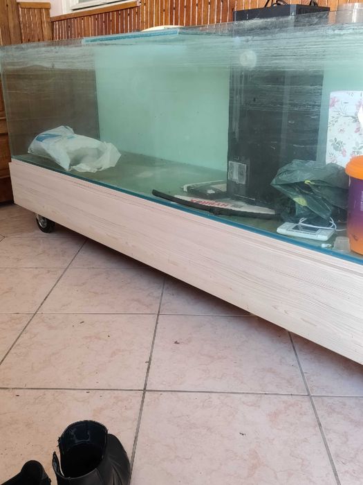 Acvariu 220x50x50 cm folosit 6 luni