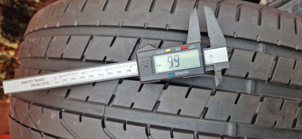 2 Anvelope Pirelli 245 40 R18 De vara .