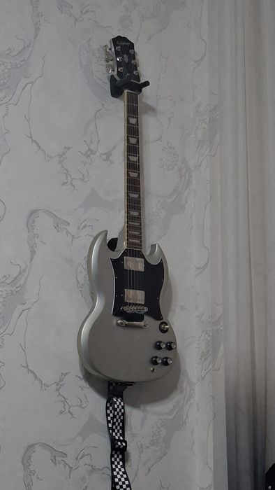 Продам Epiphone SG Standard Silver Mist
Гитара в идеальном состоянии,