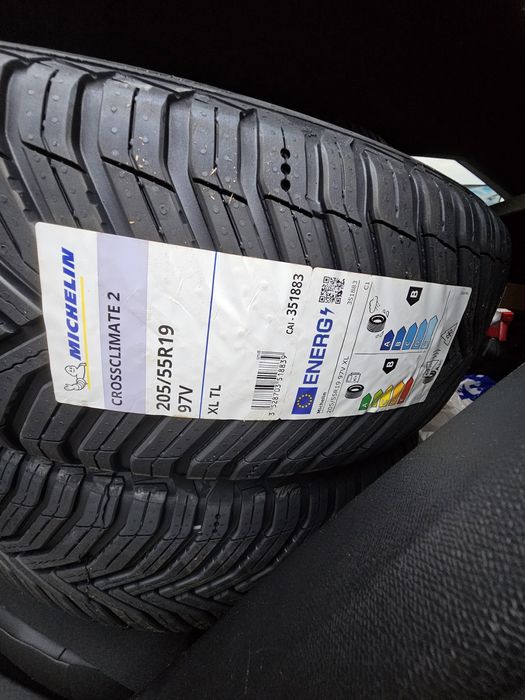 Продавам чисто нови гуми Michelin 205 55 19