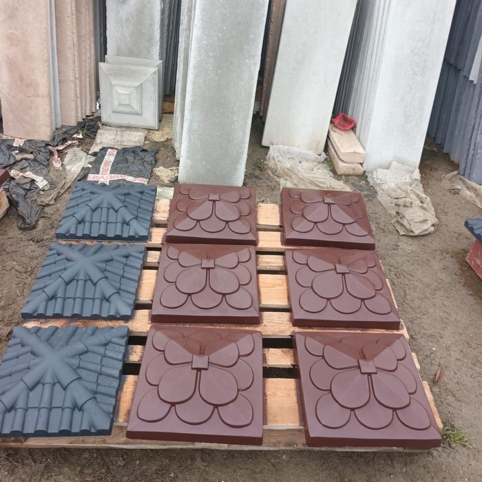 REDUCERI!!  Capace și coame pentru temelia gardului, pavaje, etc