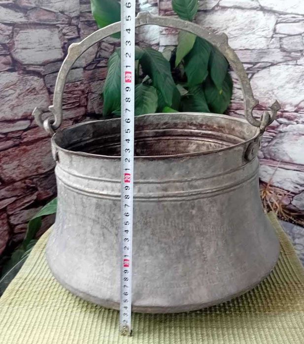 Котли/ бакъри, менчета