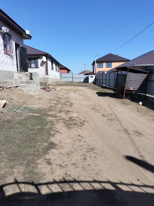 Продам дом.район акжар 2