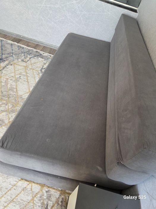 Продам бескаркасный диван