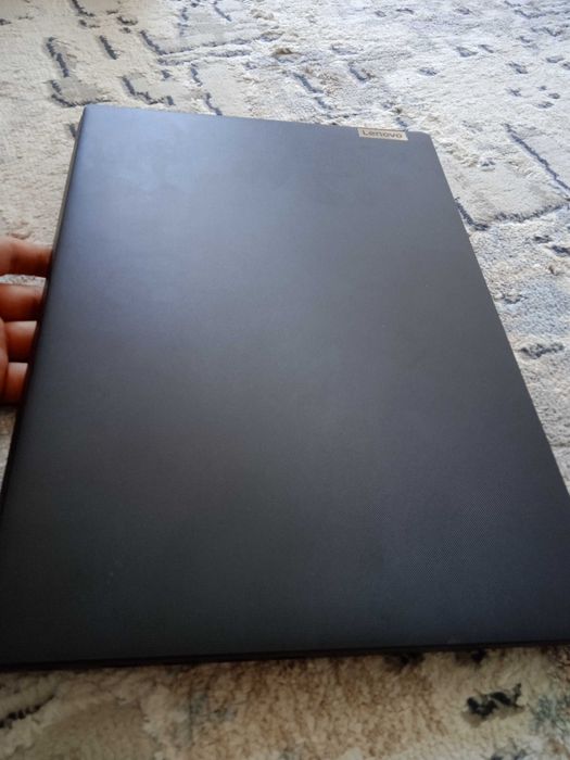 Noutbuk Lenovo Ideapad 3 81WQ