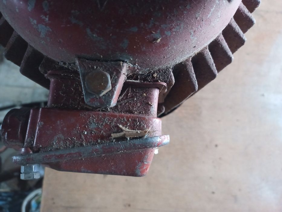 Электродвигатель 2.2 КВ, 950об.мин