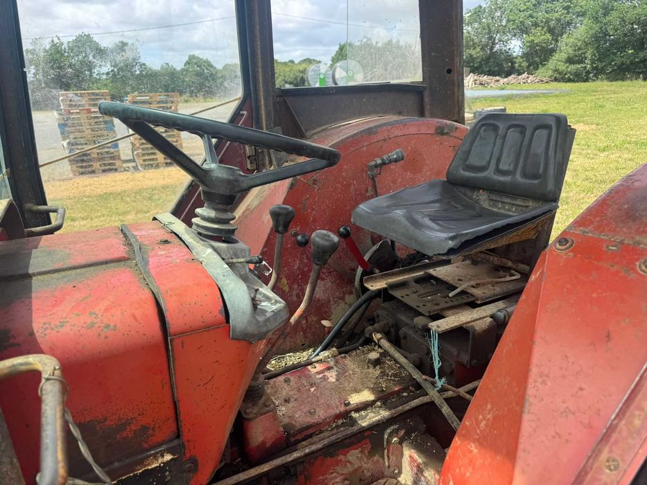 Vand tractor international 633 SA