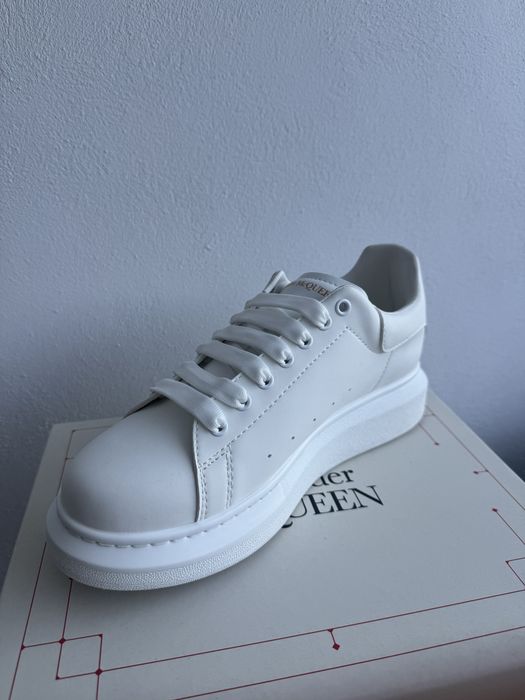 Adidasi Alexander McQueen marimea 43