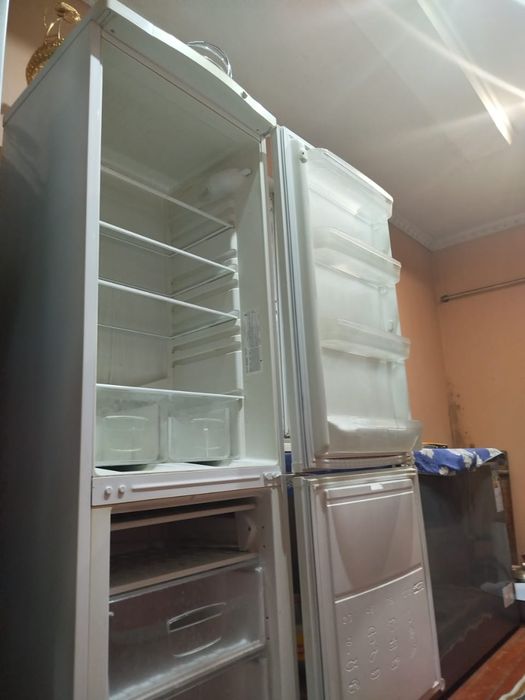 Холодильник Indesit