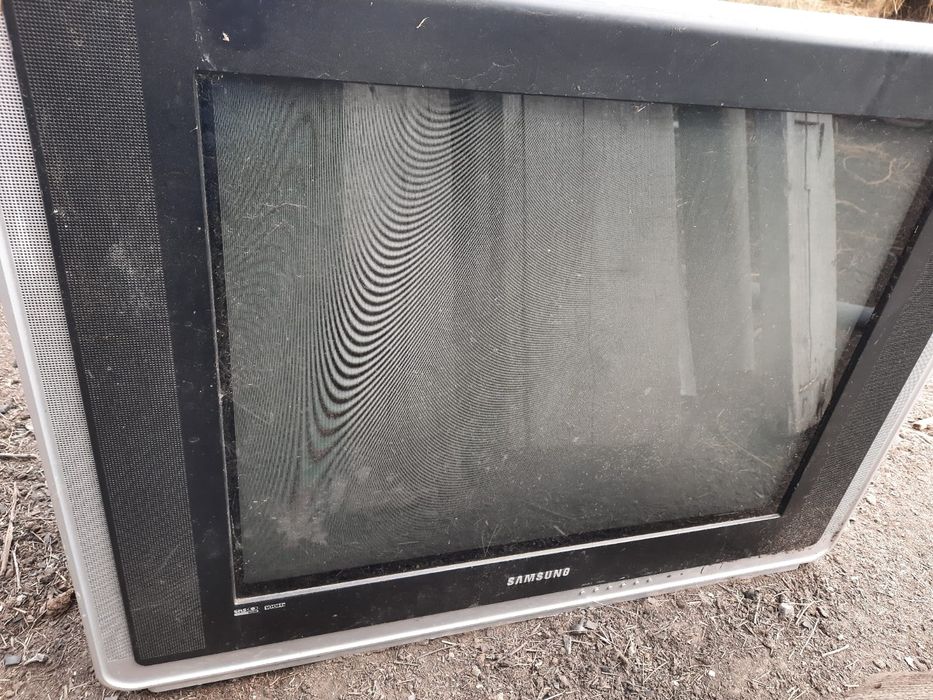 Продам телевизор Самсунг