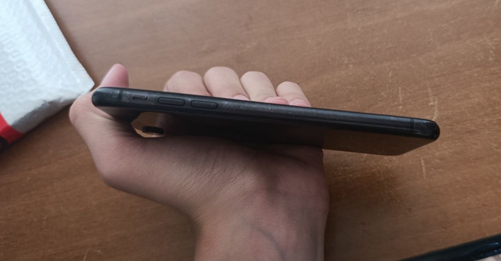 iPhone XR, 64 GB