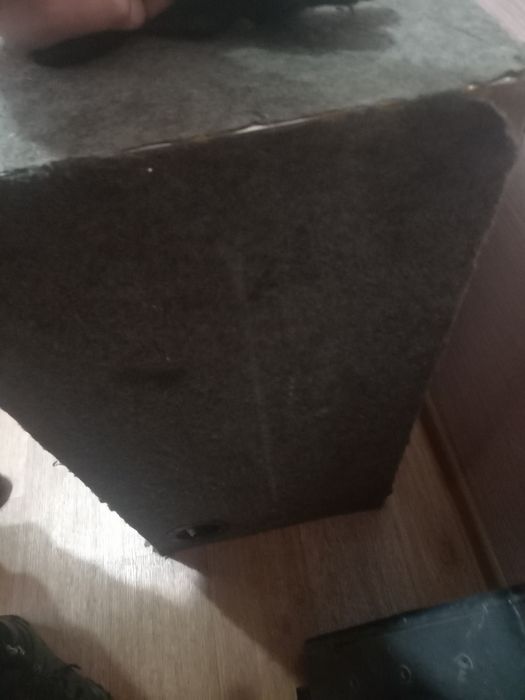 Продам сабвуфер без уселителя