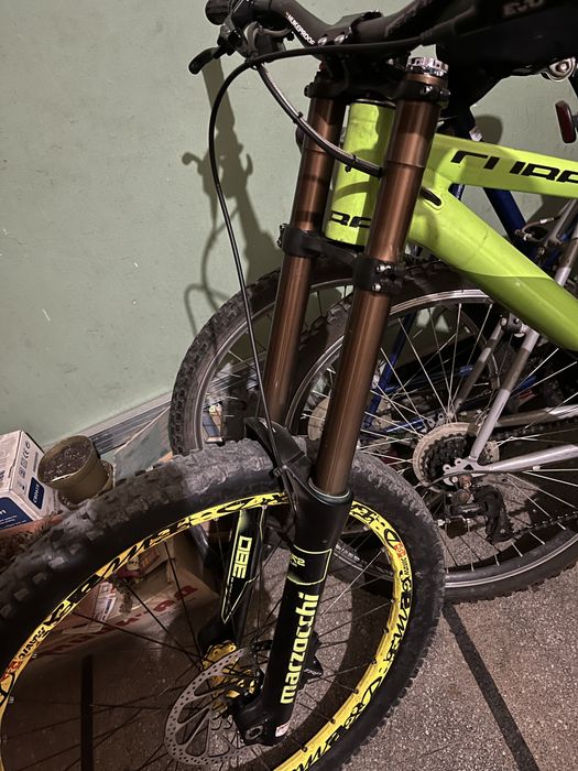 Marzocchi bomber 380 c2r2 TI