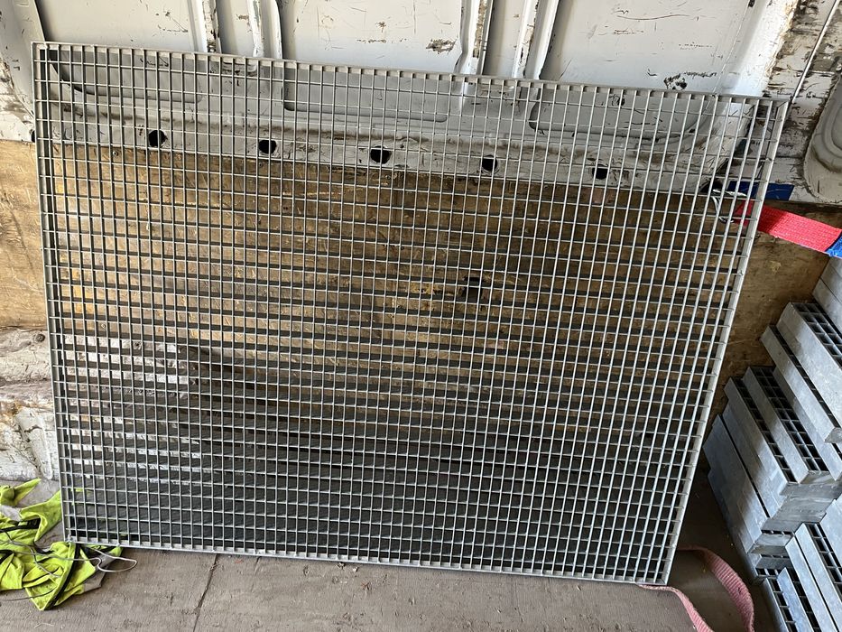 Trepte zincate galvanizate