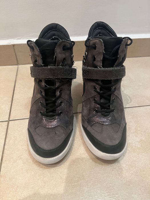 Дамски обувки Guess (37)