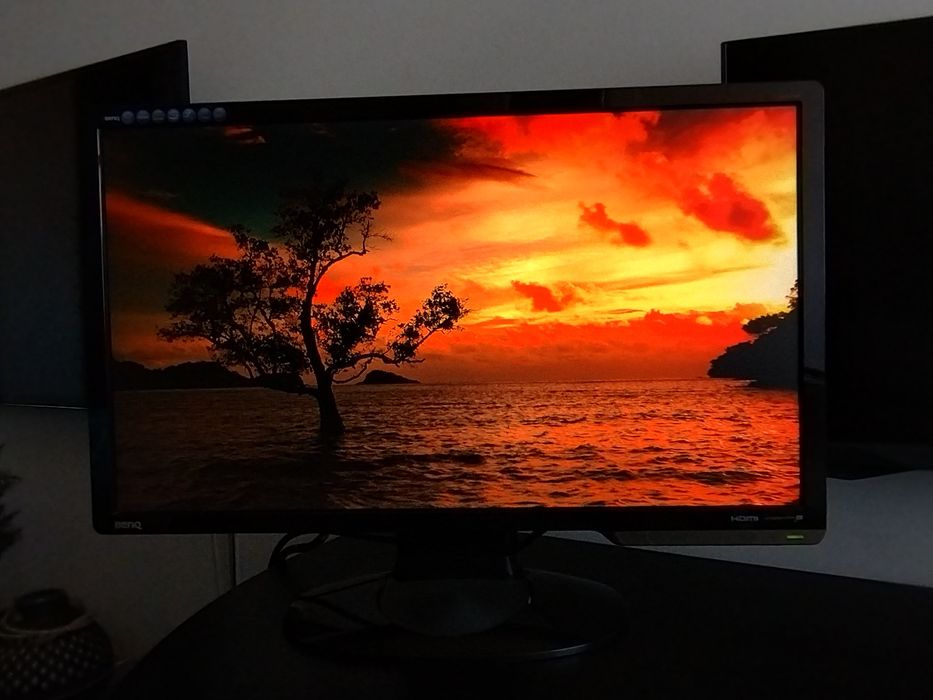 Benq 24' Full HD Monitor HDMI+DVI+VGA+Iesire Audio