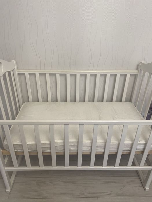 Продам детскую кроватку