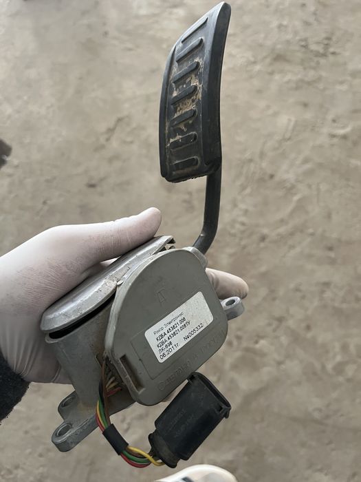 Электронный педаль Камаз