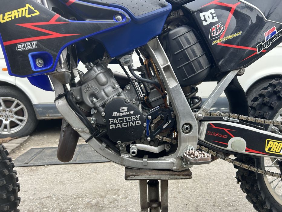 Кроссовый мотоцикл Yamaha