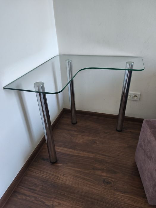 Стол угловой стеклянный