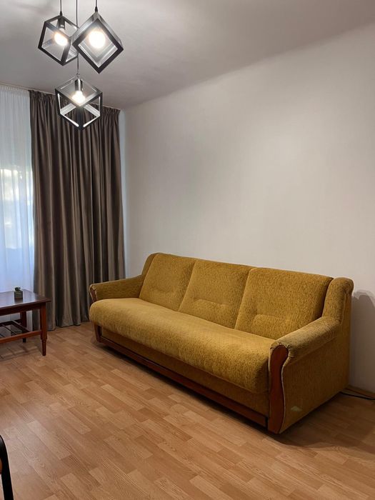 Vand canapea extensibila , plus doua fotolii